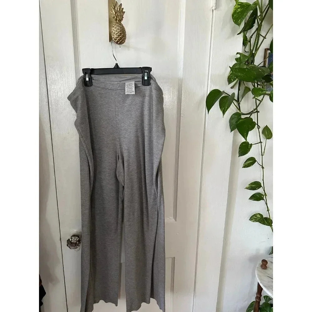 Women’s size Large Gray sweat pants